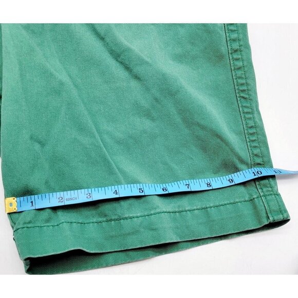 old navy broken in khaki Shorts Classic Length green sz 33 men - Picture 2 of 8